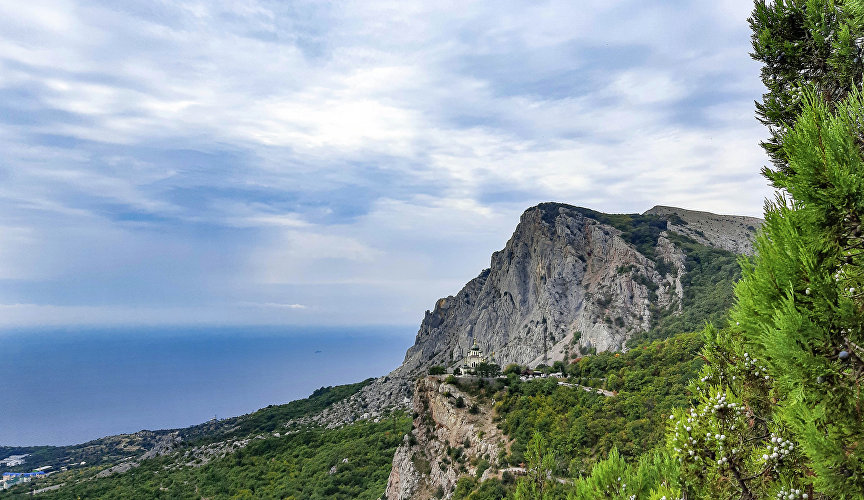 View of Phoros and the Church of the Resurrection of Christ